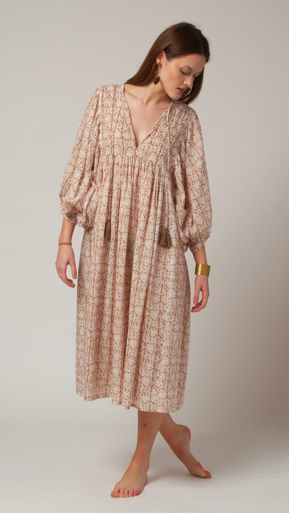 MIDIKLEID AVA Haselnuss