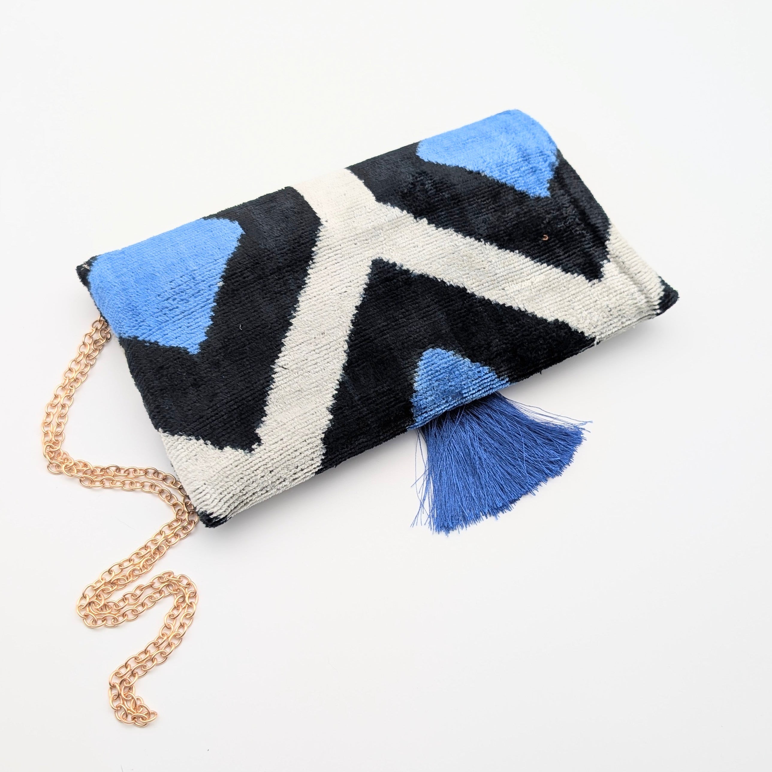 IKAT VELVET CLUTCH BEA Black White Blue
