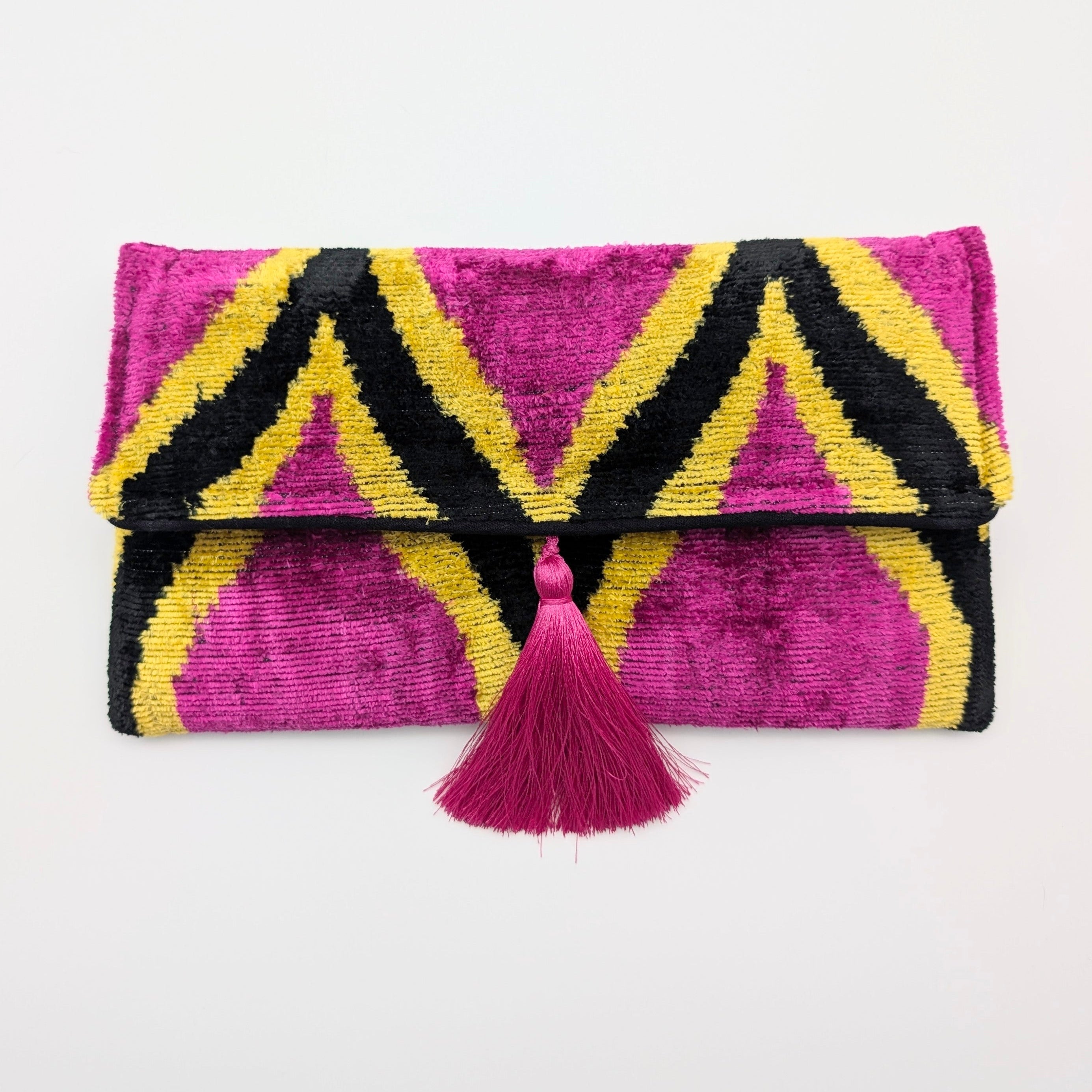 IKAT VELVET CLUTCH CHLOÉ Magenta Black Yellow