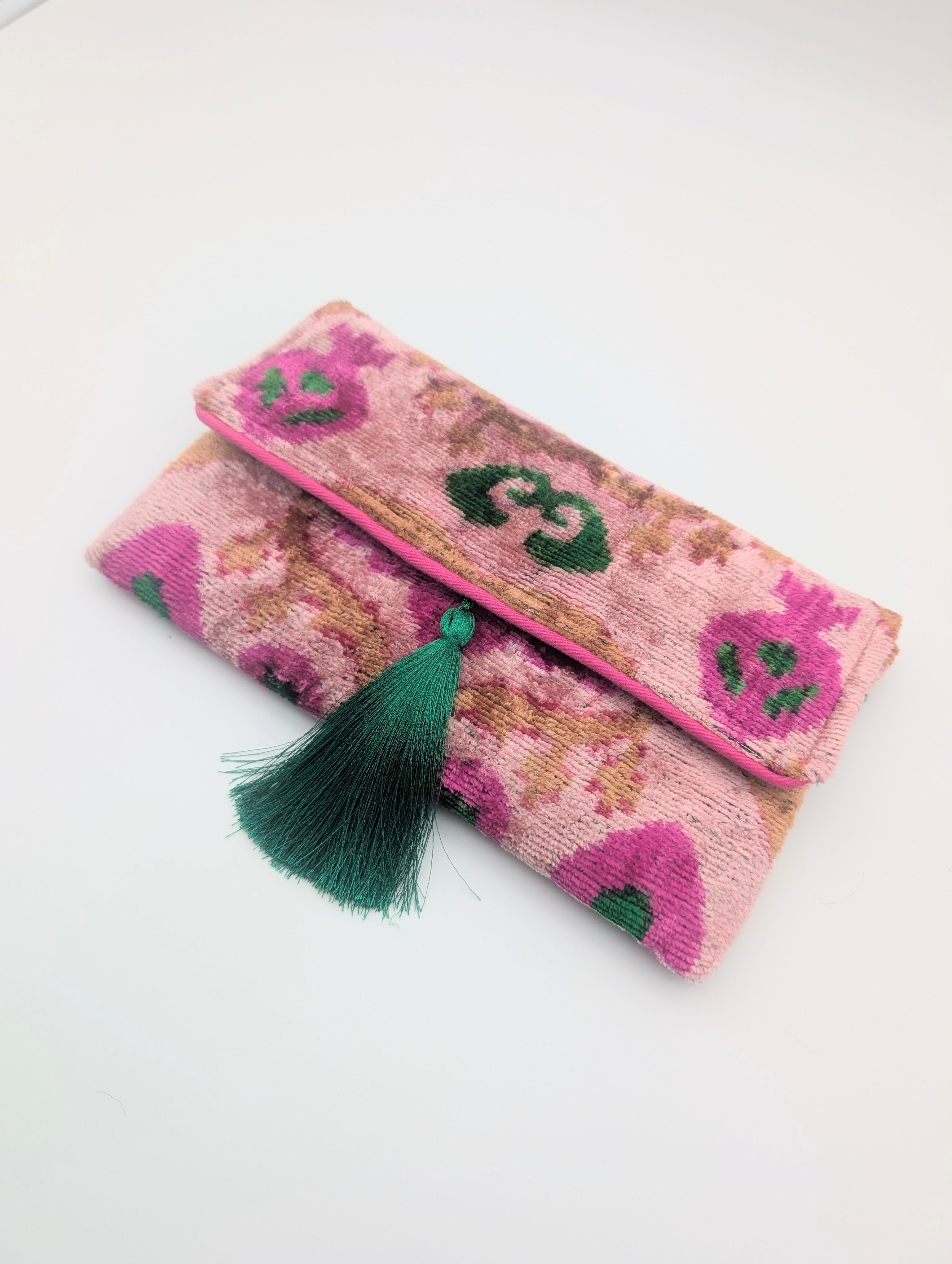 IKAT VELVET CLUTCH AMALA Pink Green