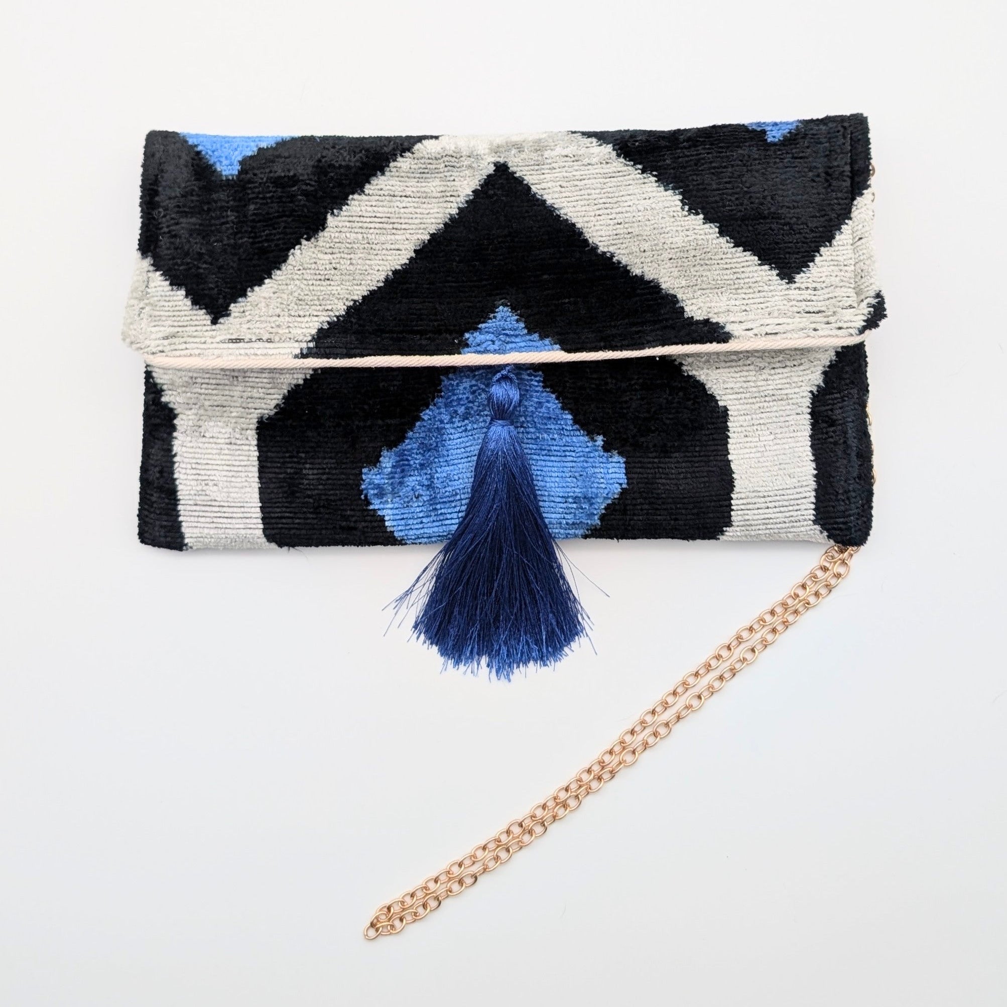 IKAT VELVET CLUTCH BEA Black White Blue