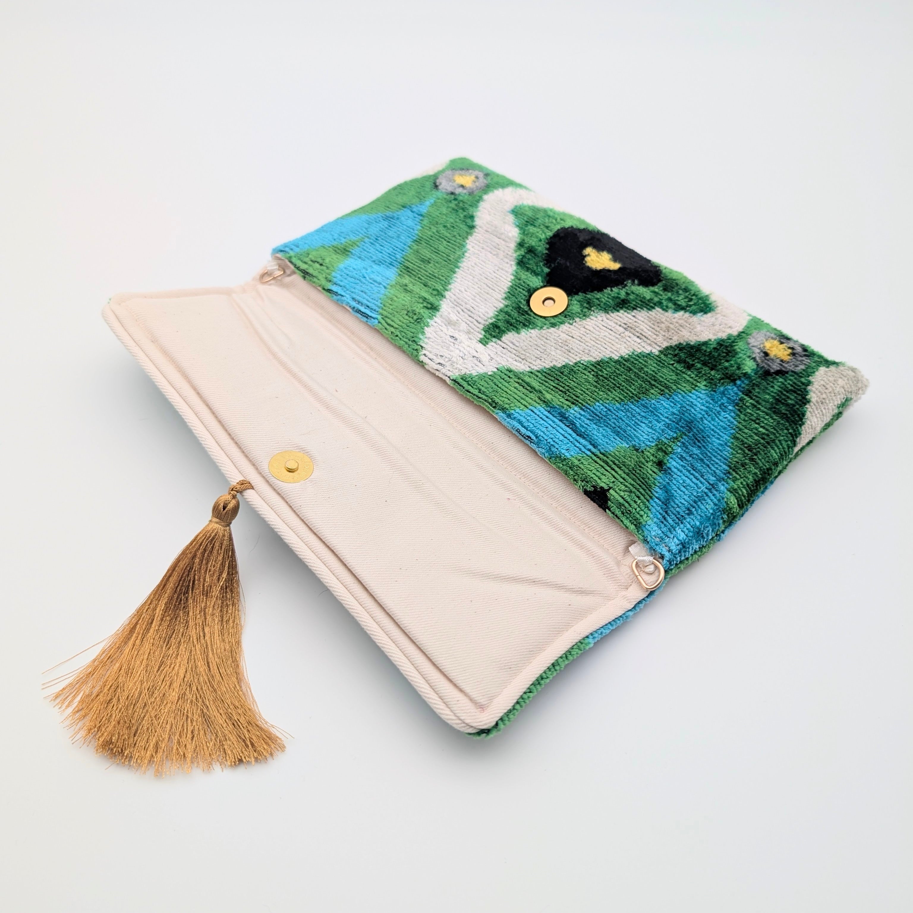 IKAT VELVET CLUTCH SAMIRA Green Blue Gold