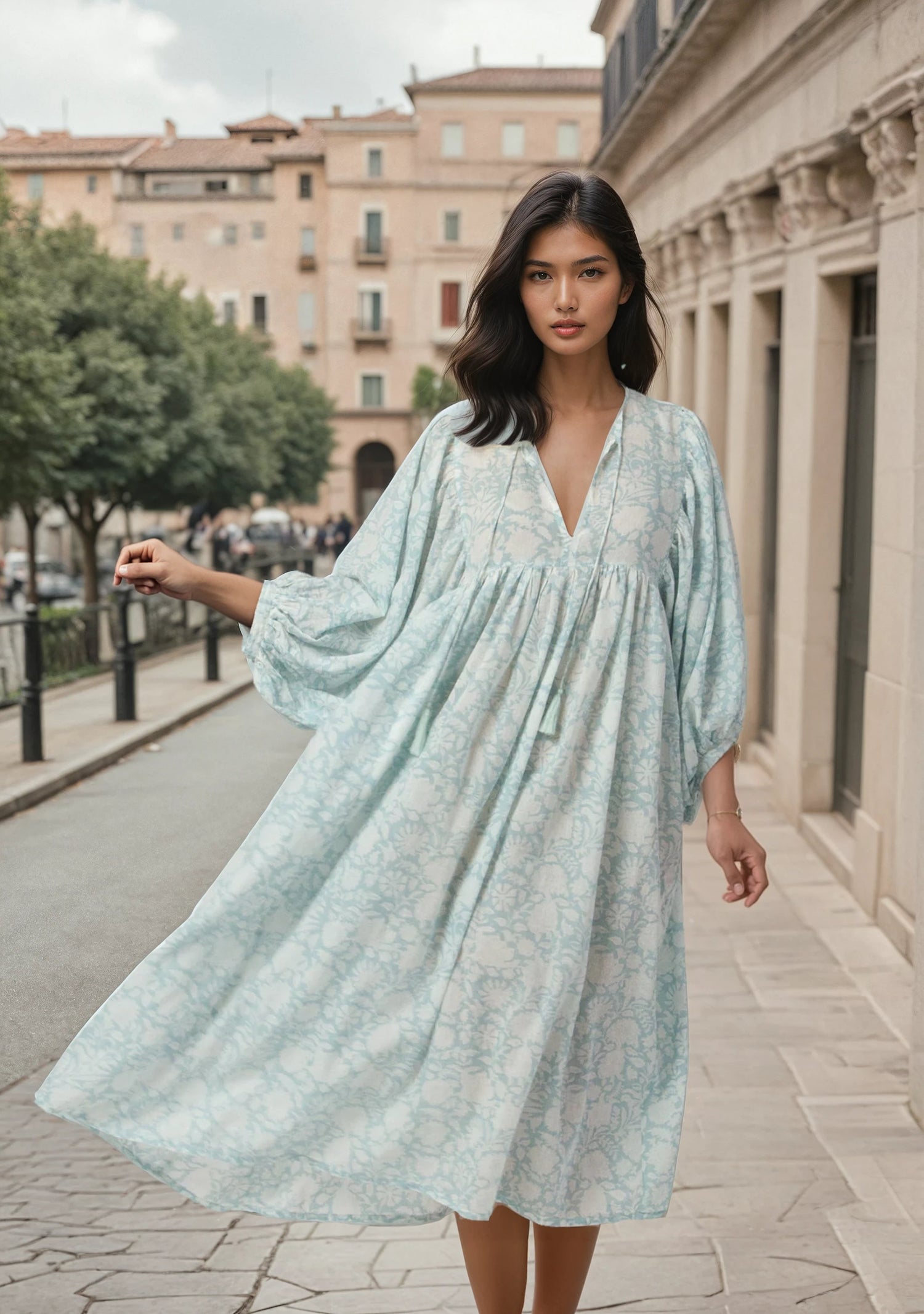 MIDI DRESSES