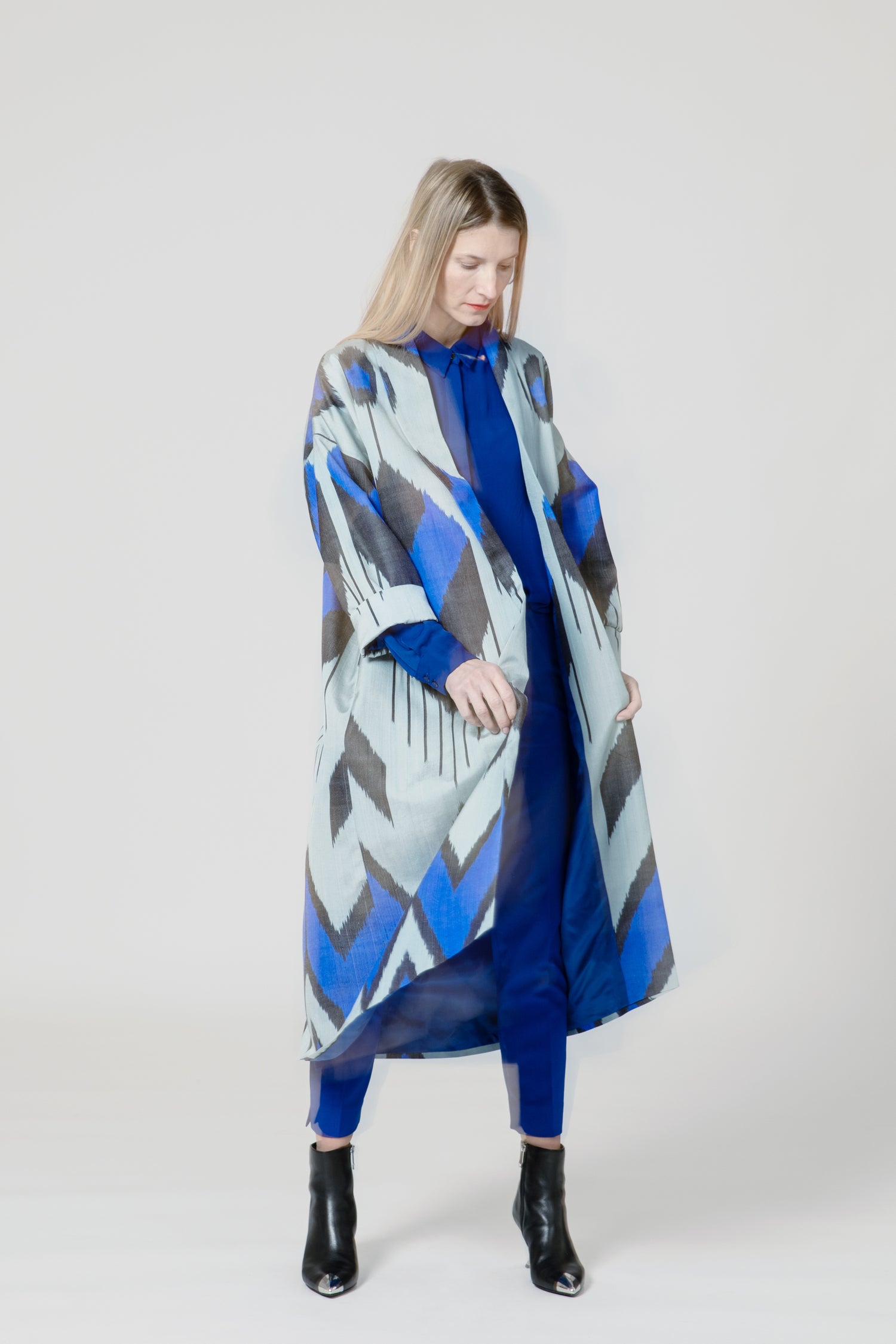 IKAT OVERSIZE COAT Arrow Electric Blue