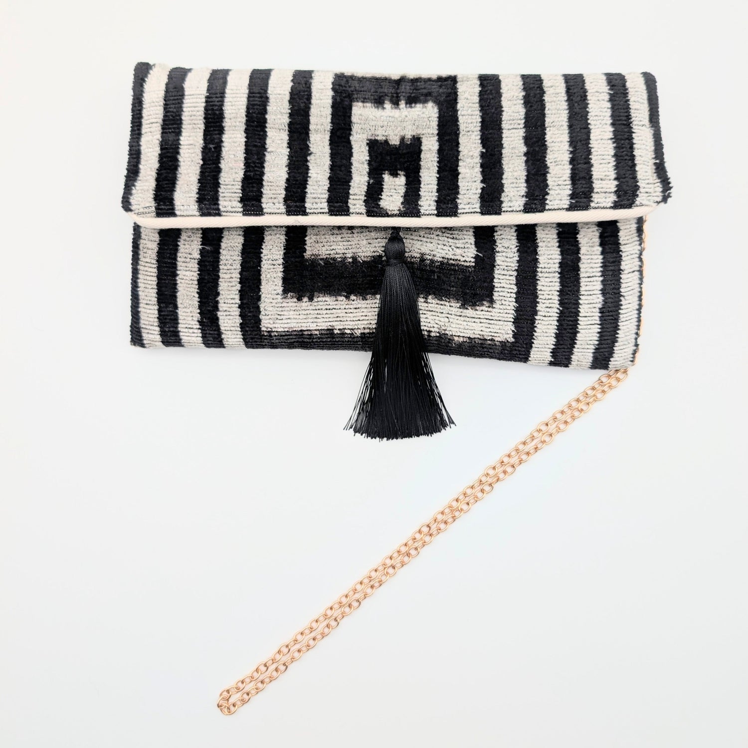 IKAT_SILK_CLUTCH_CELINE_Black_White_Graphic