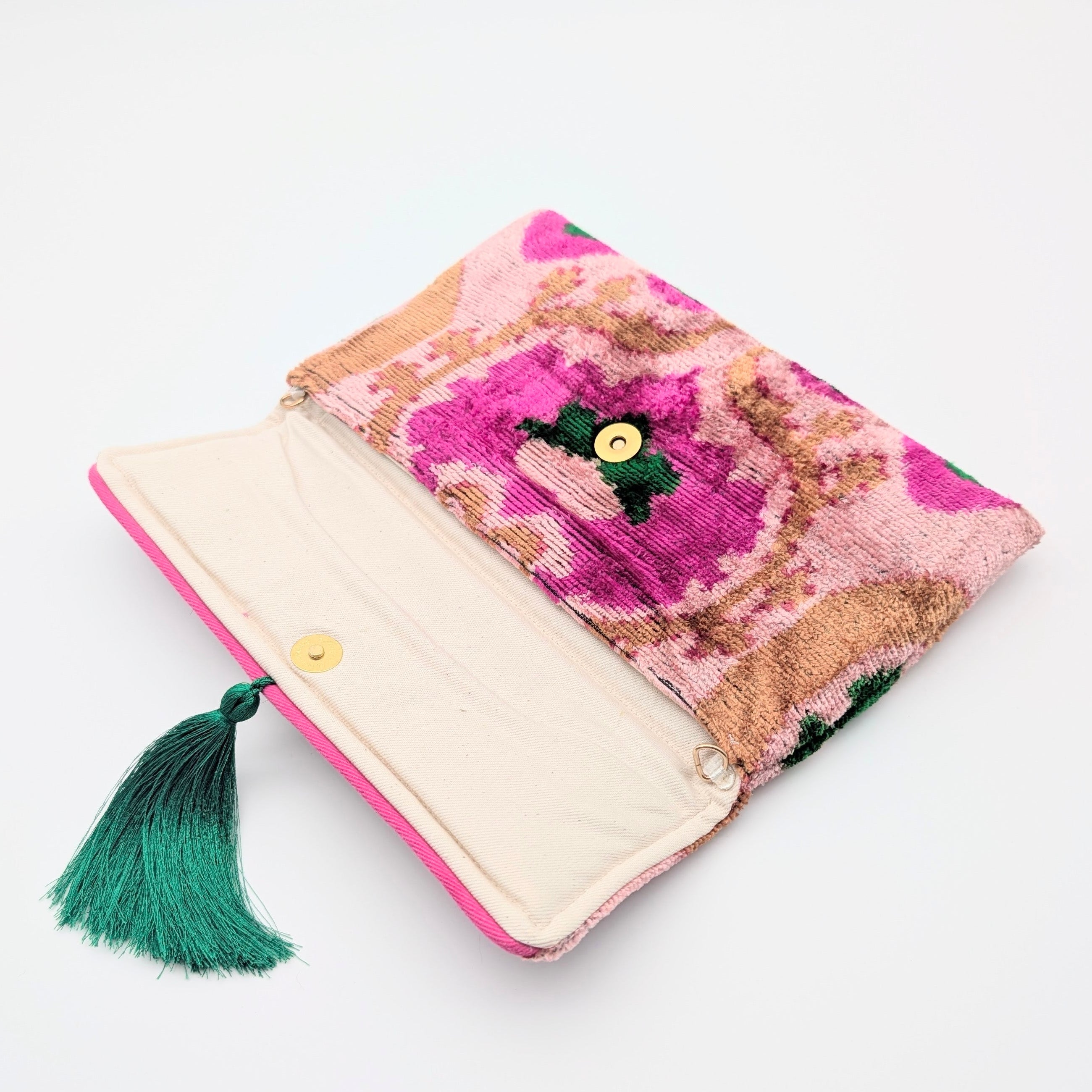 IKAT_VELVET_CLUTCH_AMALA_Pink_Green 