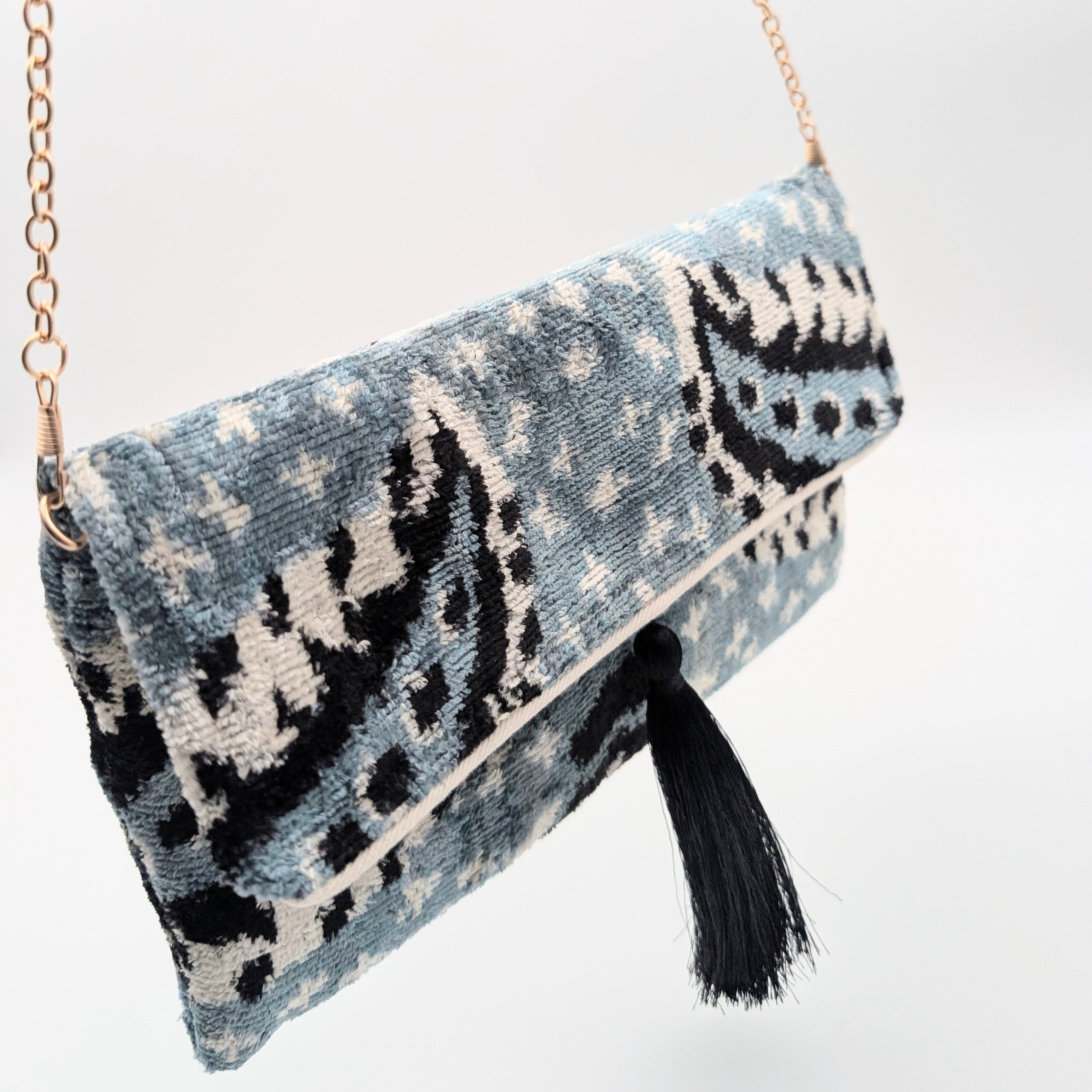 IKAT VELVET CLUTCH ELISA Blue Black White 