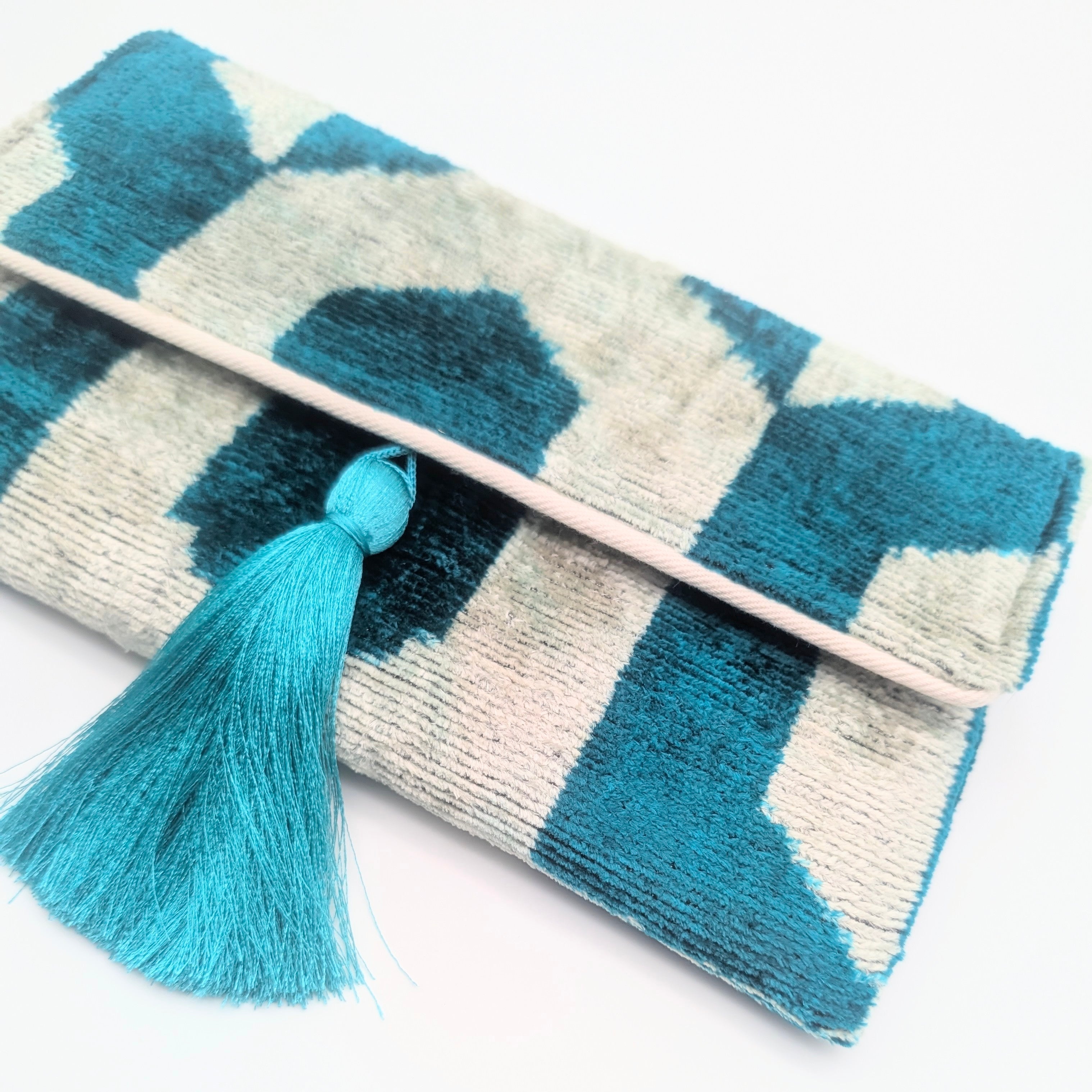 IKAT VELVET CLUTCH FLORENCE Petrol White Graphic 