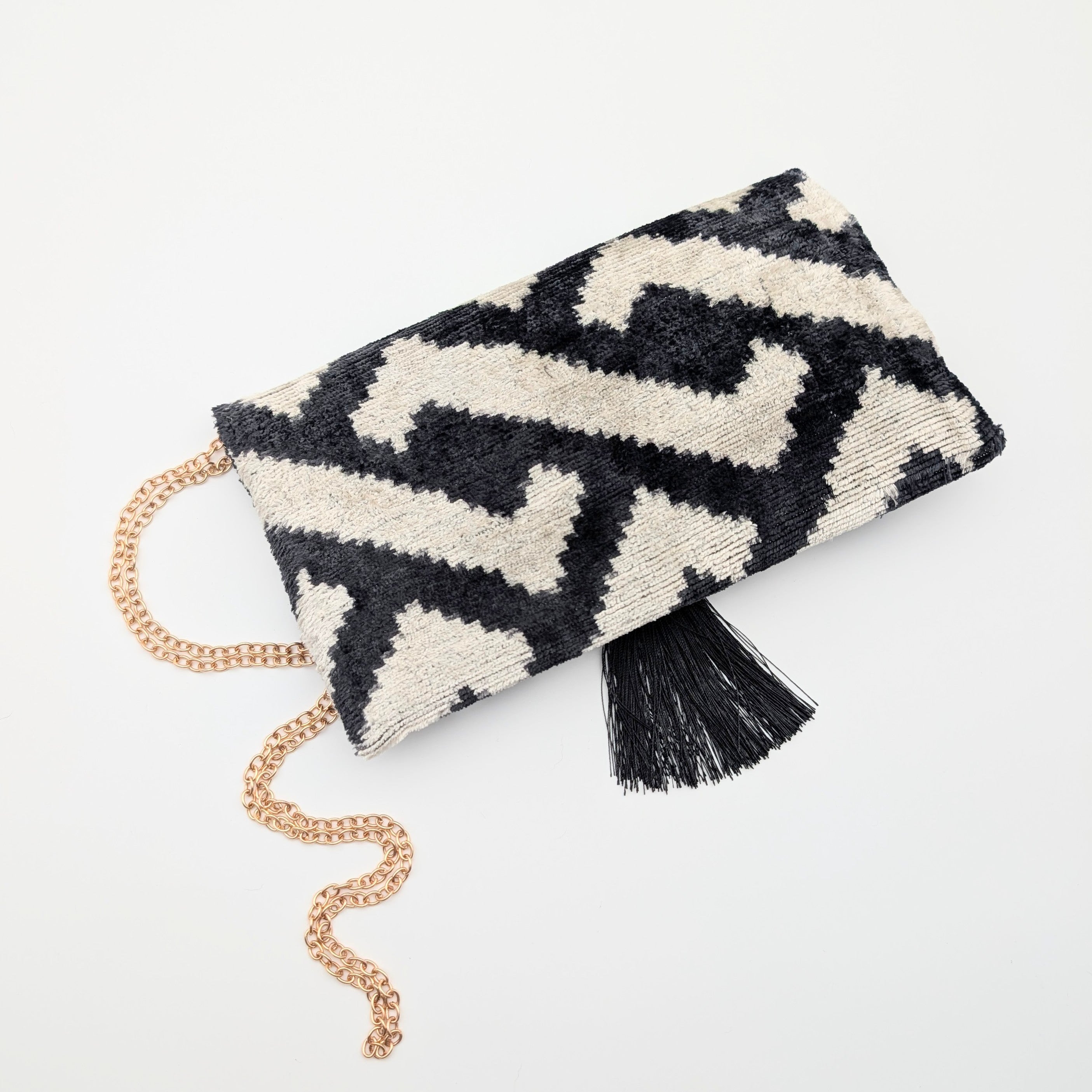 IKAT VELVET CLUTCH KATE - Black White 