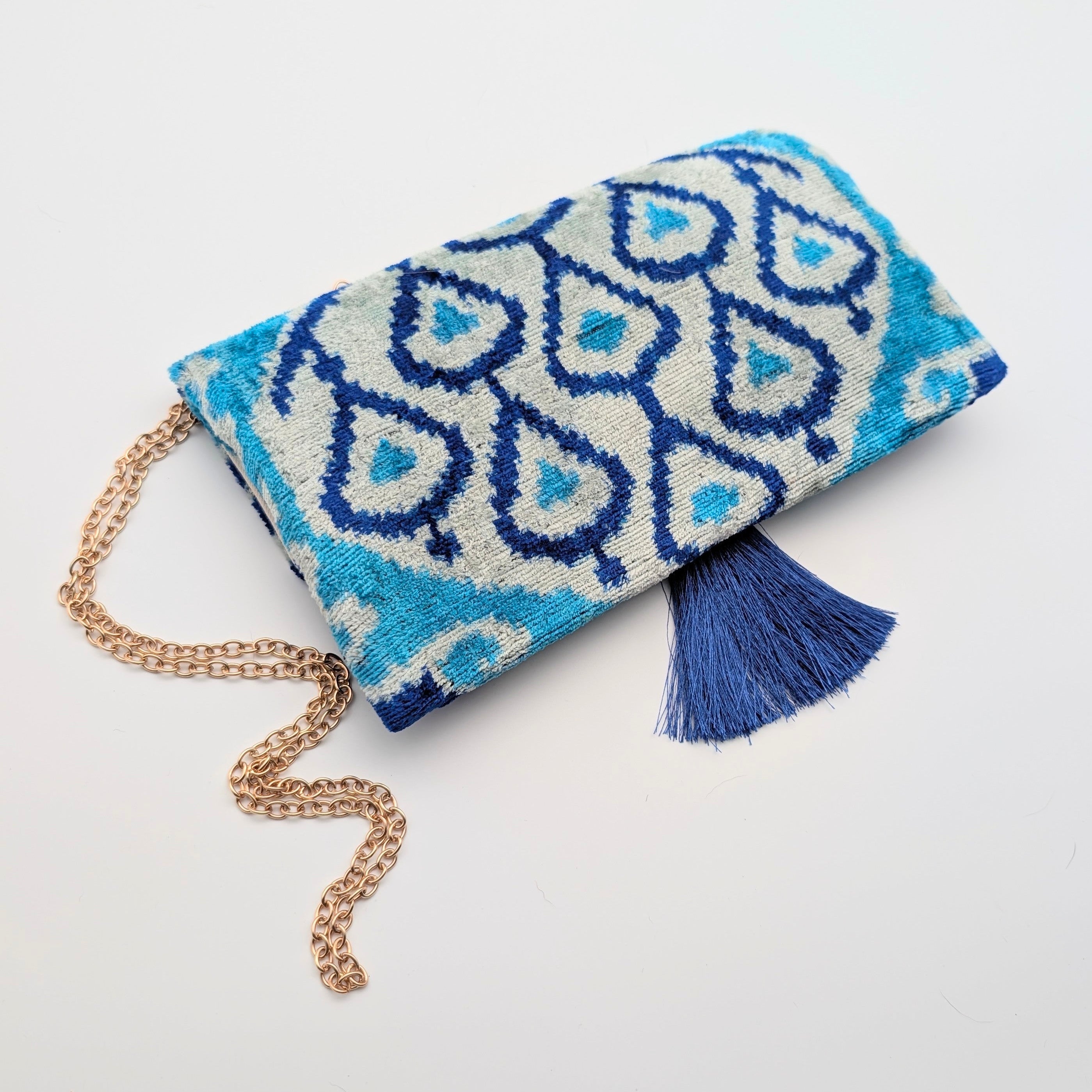 IKAT VELVET CLUTCH SOPHIA Blue Ornament 
