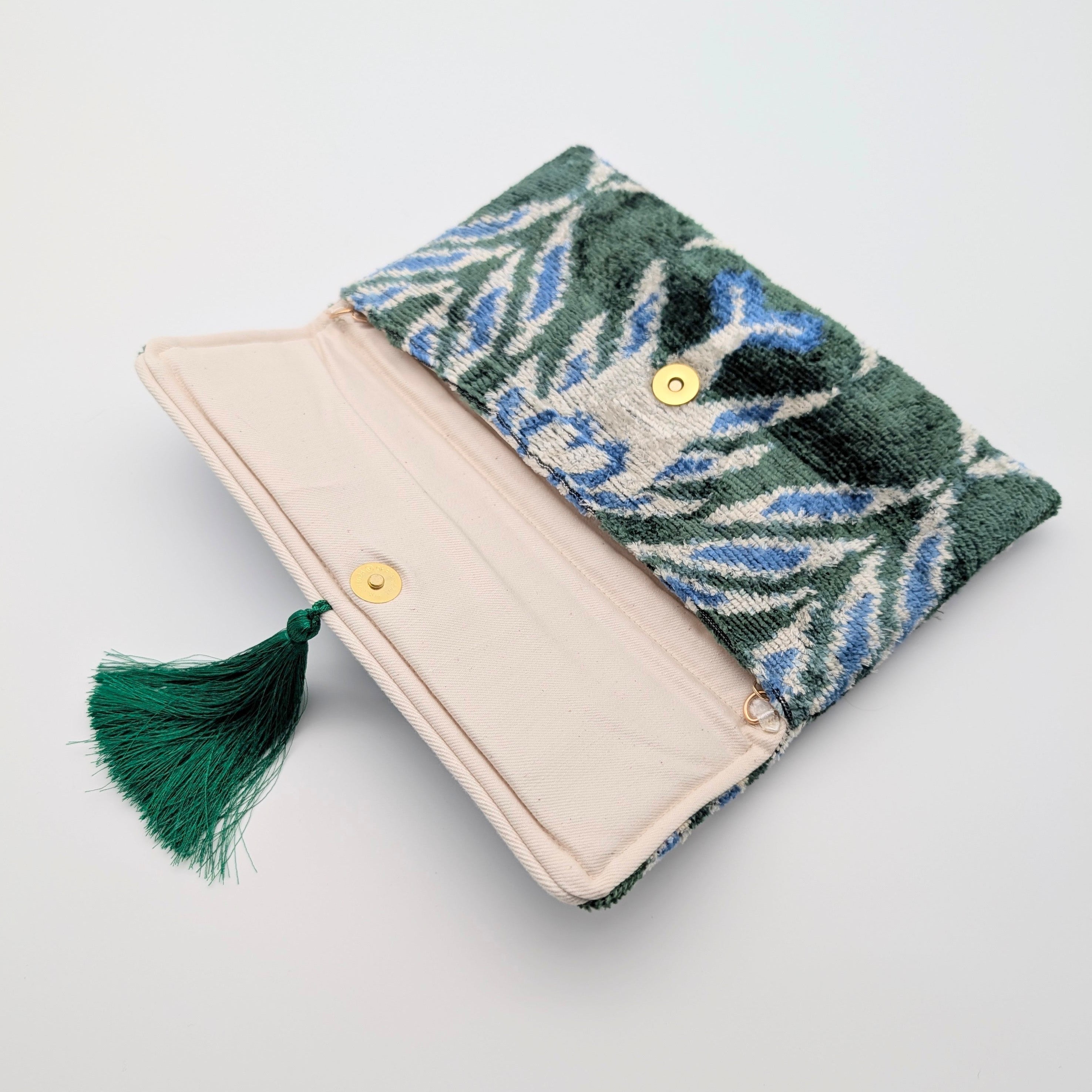 IKAT VELVET CLUTCH YASMINE Green Blue White 