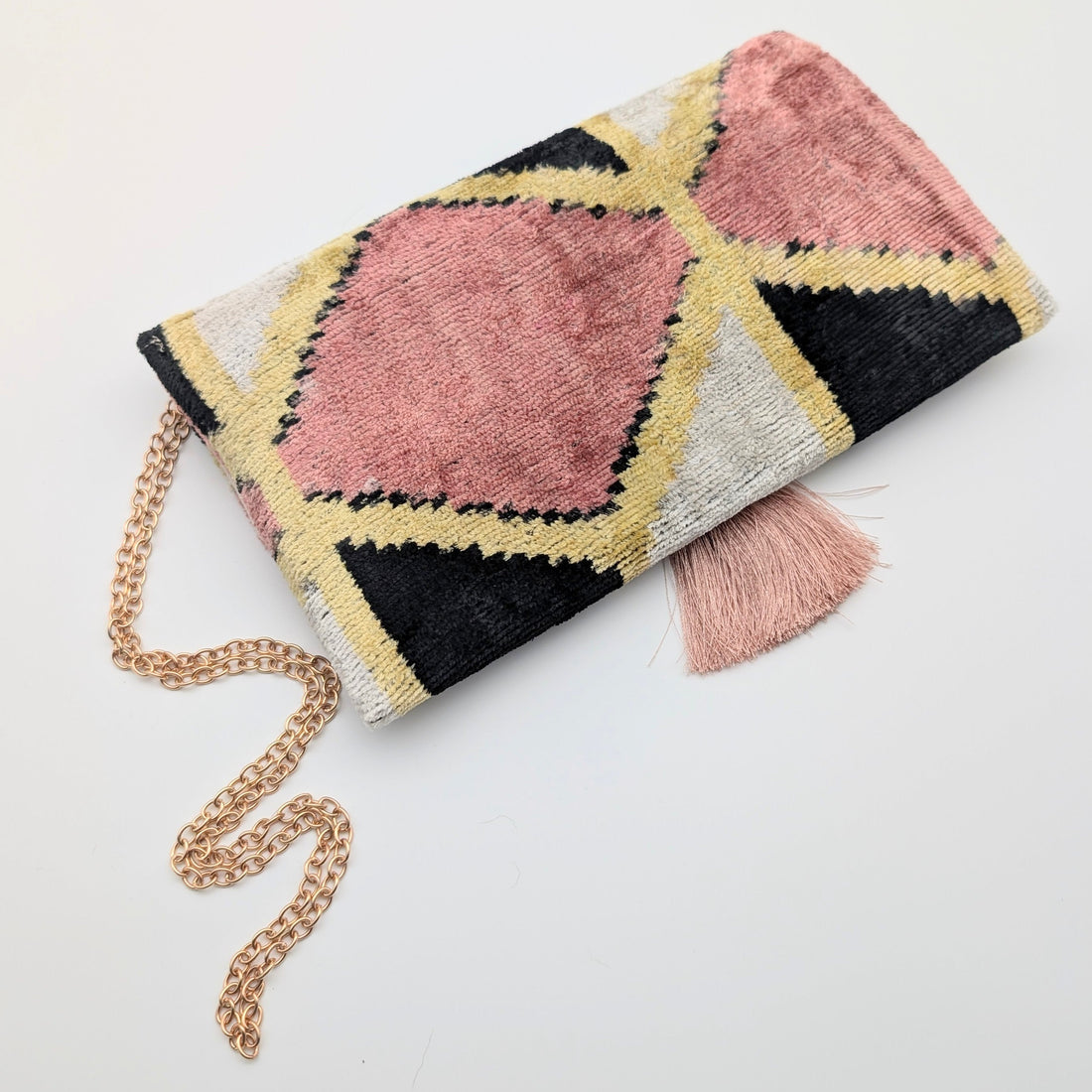 IKAT VELVET CLUTCH CARLA Powder Pink Black