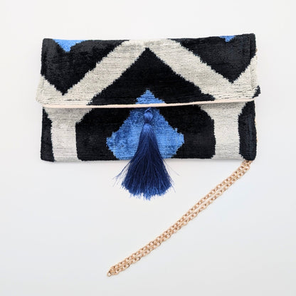 IKAT VELVET CLUTCH BEA Black White Blue