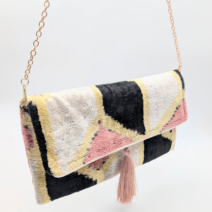 IKAT VELVET CLUTCH CARLA Powder Pink Black