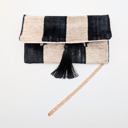 IKAT VELVET CLUTCH ELENA Black White
