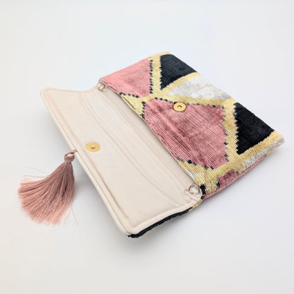 IKAT VELVET CLUTCH CARLA Powder Pink Black