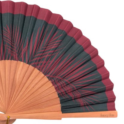 LE BAZAR INOUI FANCY FANS Handfächer mit Palmblatt-Print in Dunkelrot und Schwarz auf Holzrahmen